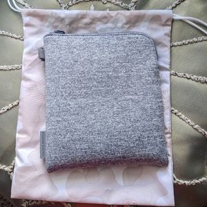 NWT Skye Essentials Pouch
